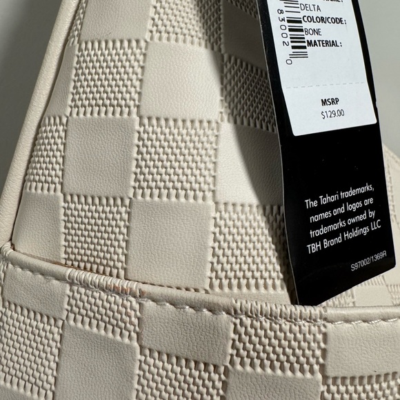 Tahari Cream Shoulder Bag - Picture 15 of 16